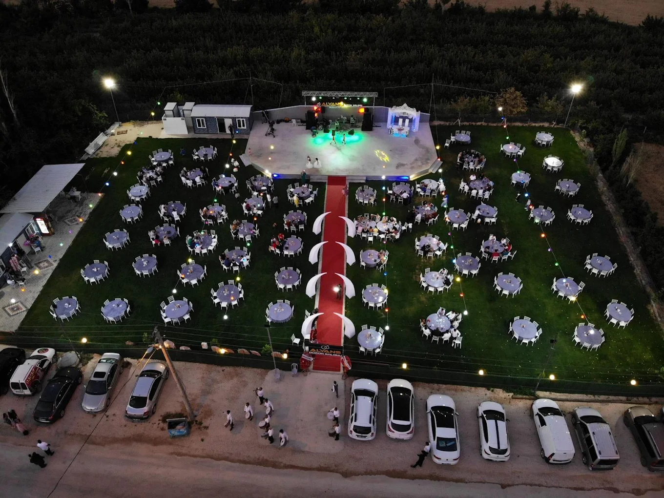 Elmalı Alyans Kır Düğün Salonu - Fotoğraf 0
